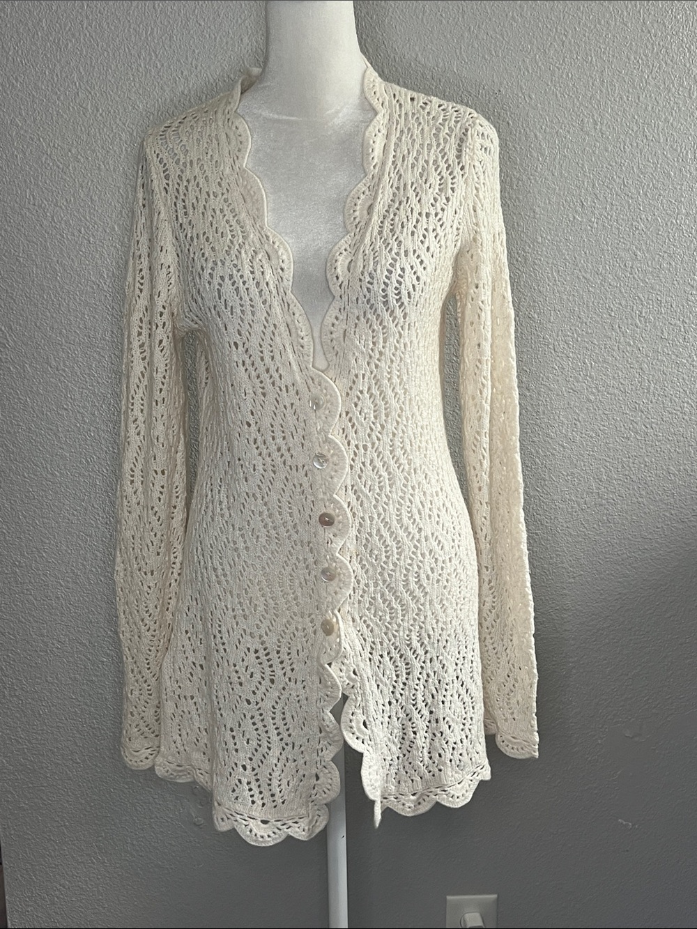 Ella Rose Crochet Scalloped Cardigan Ivory Size Small *flaw